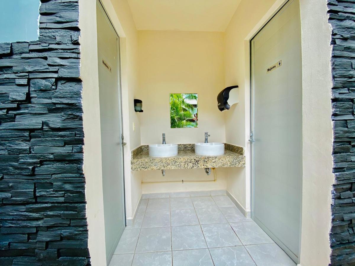 Encanto Con 2 Habitaciones En Long Island Cancún Eksteriør billede